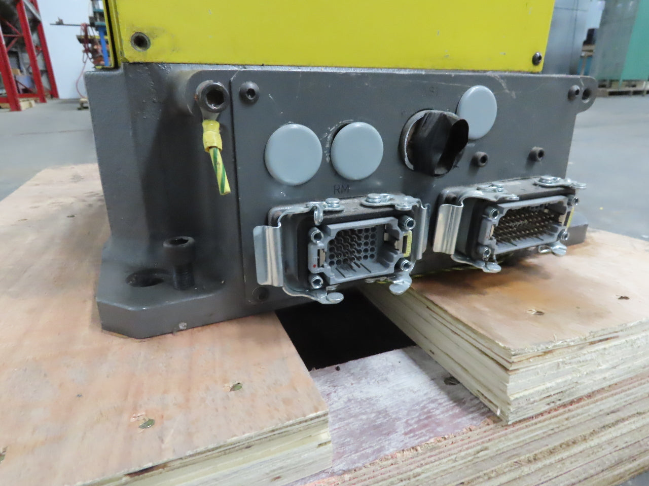 Fanuc A05B-1115-B212 A-520i Horizontal Articulating Robot 4 Axis Parts/Repair