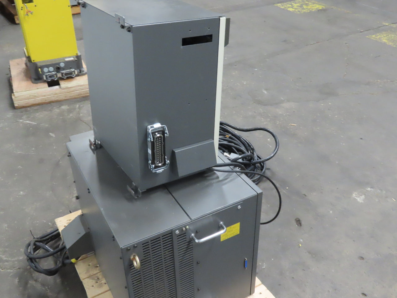Fanuc A05B-2407-B002 A-520i Robot Manipulator Control Assembly 480V Tested