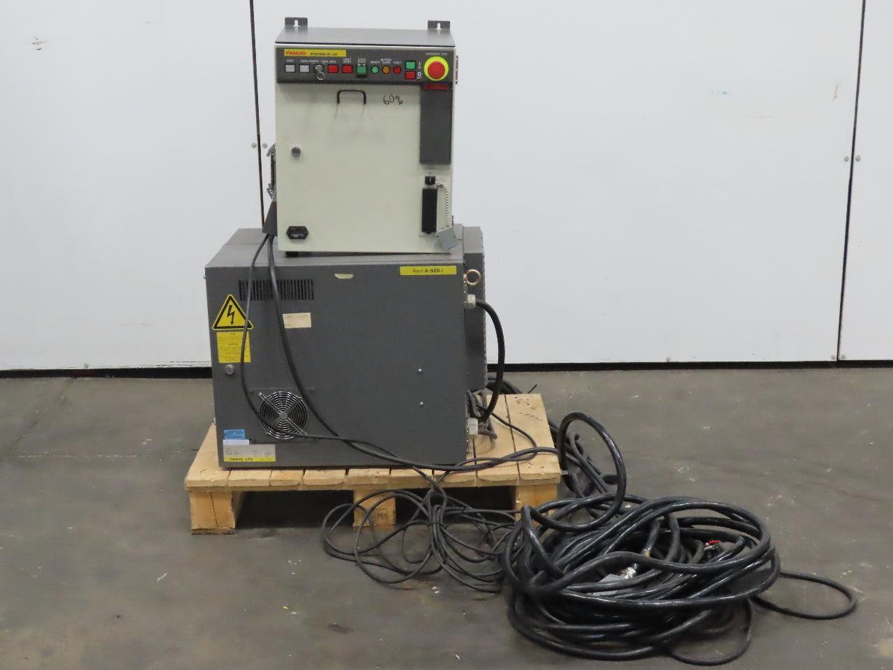 Fanuc A05B-2407-B002 A-520i Robot Manipulator Control Assembly 480V Tested