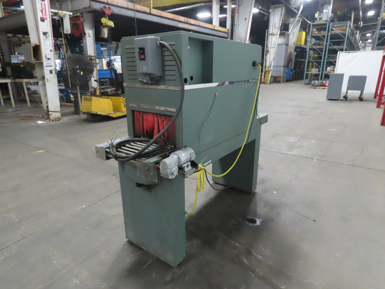 Weldotron Model 7121 230V 1Ph Pass Thru Heat Shrink Packaging Tunnel Conveyor
