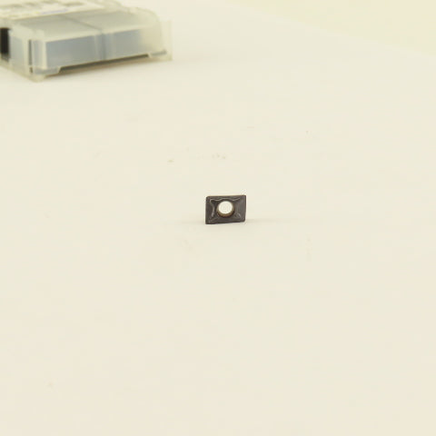 Iscar XCMT 040102R-DB Indexable Carbide Inserts Lot Of 17