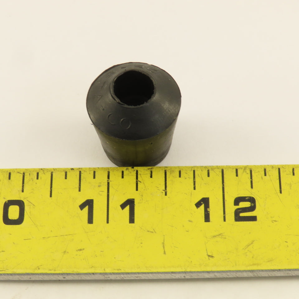 235219 3/8" Spindle Flat Tip Urethane Cap Lot Of 70