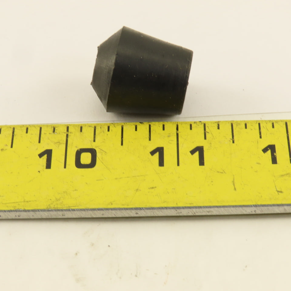 235219 3/8" Spindle Flat Tip Urethane Cap Lot Of 70