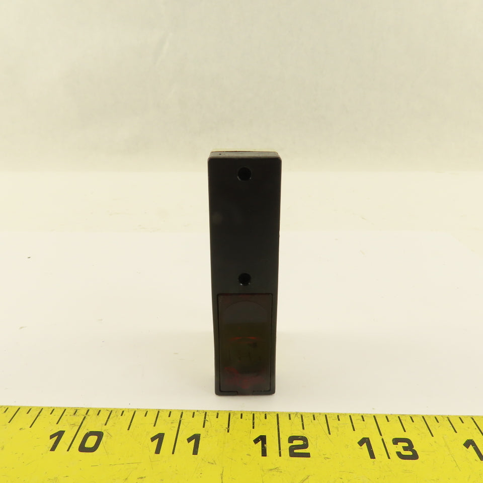 Schneider XULH043539D Photoelectric Sensor 12-24 VDC 200mA 4 Pin Male Connector