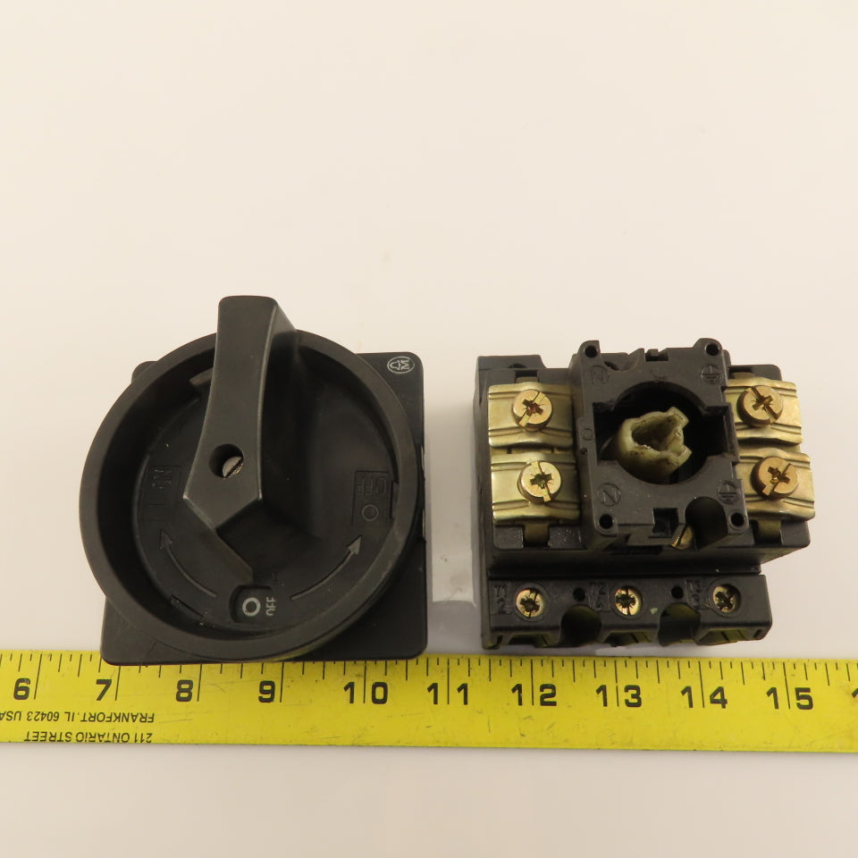 Moeller P3-63 600V 100A Max Main Rotary Disconnect Switch Panel Operator