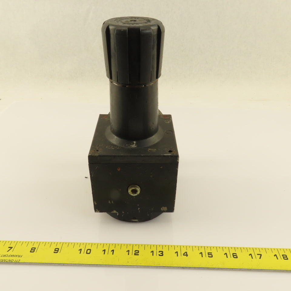Wilkerson R3908FOGO Pneumatic Regulator " NPT p Max 250psi Temp Max175°