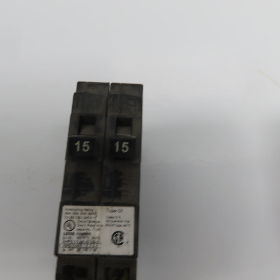 Siemens Q1515 15 Amp Dual Circuit Breaker Type QT 120/240VAC Lot Of 2
