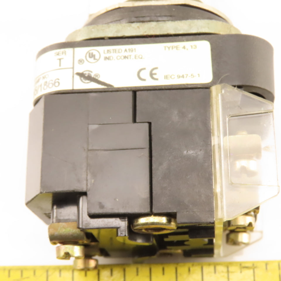 Allen Bradley 800T-PT16 120V 50/60Hz Illuminated Push Button Switch White