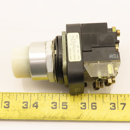 Allen Bradley 800T-PT16 120V 50/60Hz Illuminated Push Button Switch White