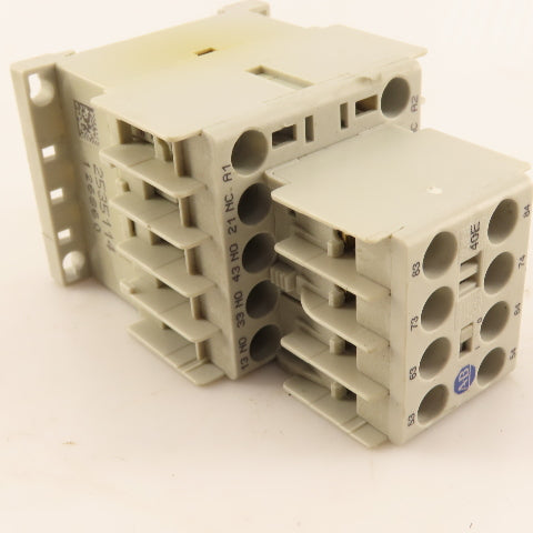 Allen Bradley 700-K31Z 100-KFA40E Contactor Relay W/ Auxiliary Block 24VDC Coil