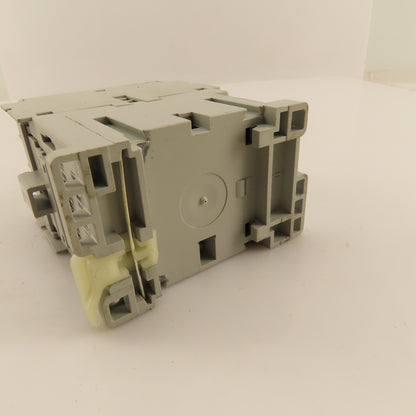 Allen Bradley 100-C09KD10 Contactor Relay 600V 25A 3Ph 7.5Hp 110/120V Coil
