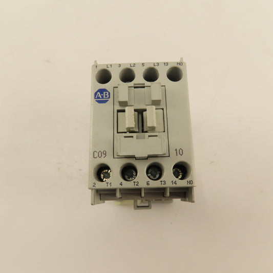Allen Bradley 100-C09KD10 Contactor Relay 600V 25A 3Ph 7.5Hp 110/120V Coil