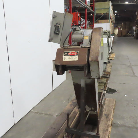 Hennig KUP-0257-00 Incline Chip Conveyor 8" Belt 8FPM 42" to 56" Disch 220V 3Ph