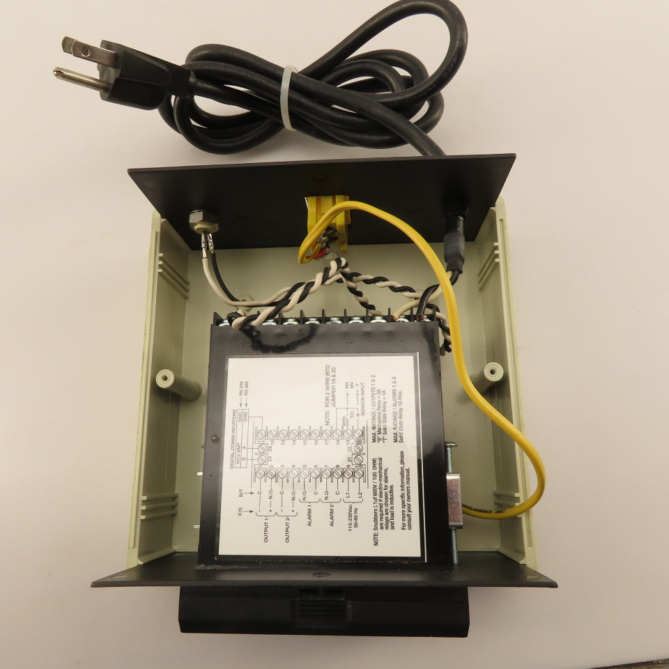 Omega CN8241-F1 115/230V Temperature Process Controller Wired Interface