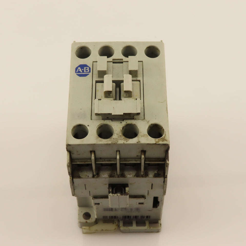 Allen Bradley 100-C09EJ10 Contactor 600VAC 7.5Hp 24VDC Coil