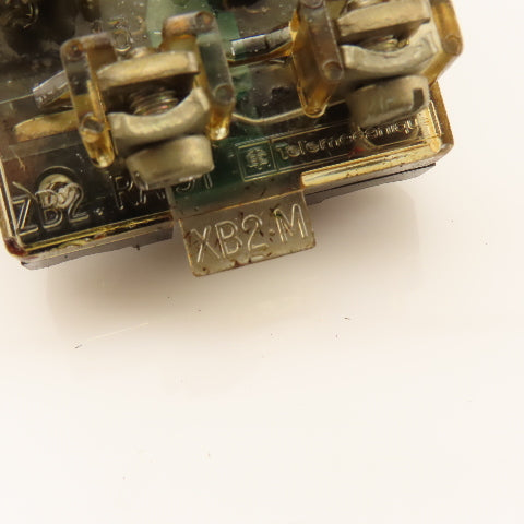 Telemecanique XB2-M 600V AC/DC Heavy Duty Push Button Momentary Contact Switch