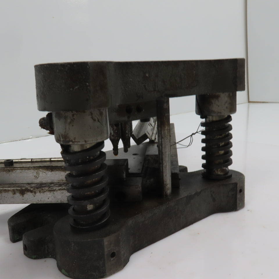2 Post Punch Press Die Set/Shoe 3-5/8" FB x 4-1/8" W 2-3/4" Throat