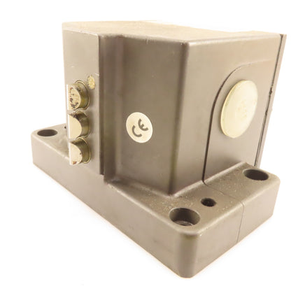 Balluff BSN519-D03-D12-100-10 3 Position Chisel Tip Plunger Limit Switch