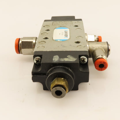 Univer AC-7120 5 Port 2 Way Pneumatic Air Pilot Directional Valve 1/8" NPT