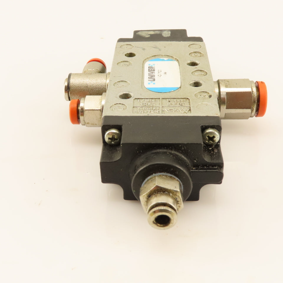 Univer AC-7120 5 Port 2 Way Pneumatic Air Pilot Directional Valve 1/8" NPT