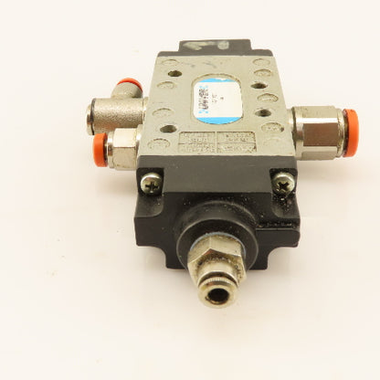 Univer AC-7120 5 Port 2 Way Pneumatic Air Pilot Directional Valve 1/8" NPT