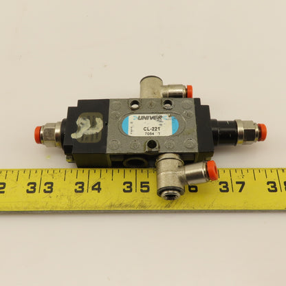 Univer CL-221 3 Port 2 Way Pneumatic Air Pilot Directional Valve 1/8" NPT