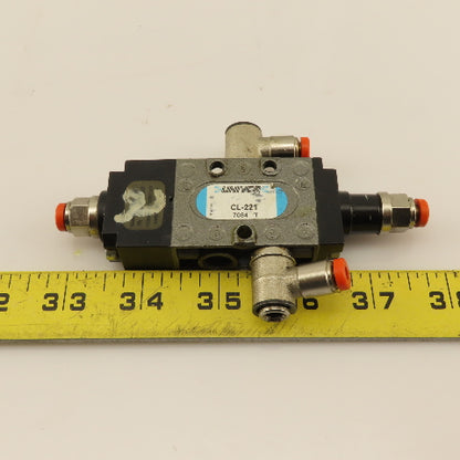 Univer CL-221 3 Port 2 Way Pneumatic Air Pilot Directional Valve 1/8" NPT