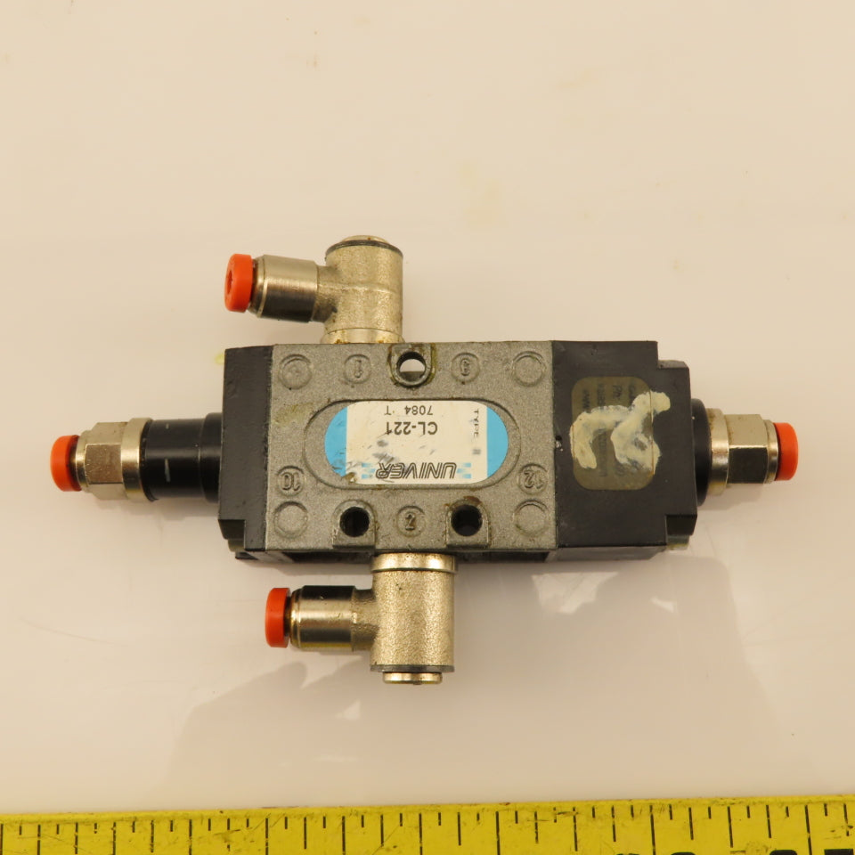 Univer CL-221 3 Port 2 Way Pneumatic Air Pilot Directional Valve 1/8" NPT