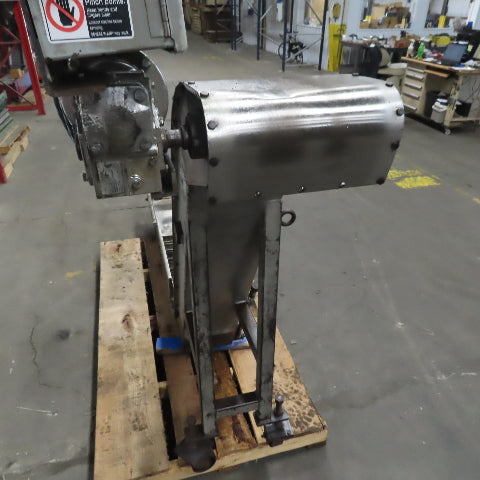 Hennig KMM-0530-00 116" Magnetic Incline Chip Conveyor 10" Belt 59" Disc 3Ph