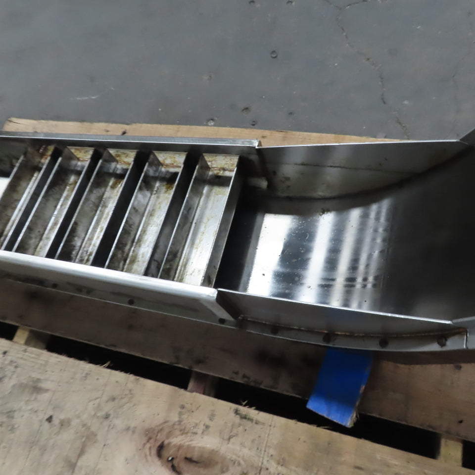Hennig KMM-0530-00 116" Magnetic Incline Chip Conveyor 10" Belt 59" Disc 3Ph