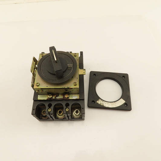 Terasaki T0-225CB 225A 600VAC Mains Disconnect Breaker Panel Operator Switch