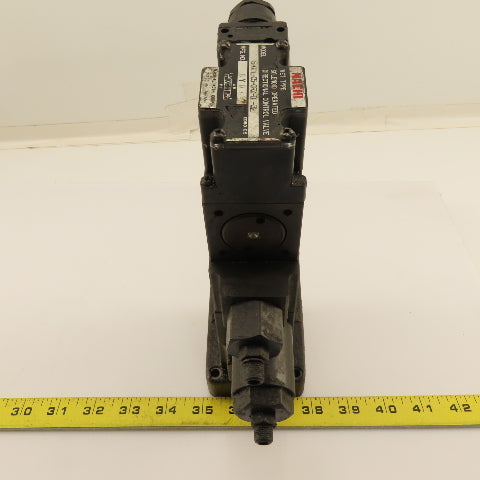 Nachi 	S-G01-C5-GRZ-D2-32 Hydraulic Directional Valve Assembly Regulated Check