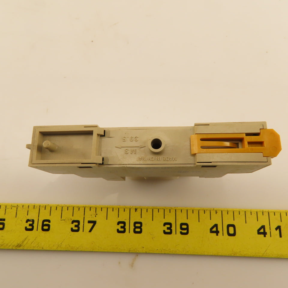 Omron GR2-2-SND 24VDC Coil Relay Module Socket Base 28X9YK Lot Of 5
