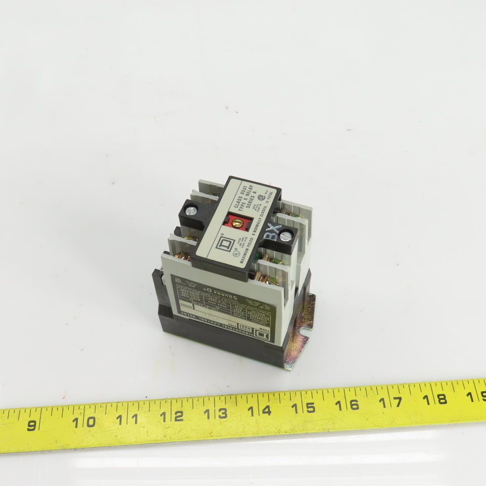 Square D 53696 X020V02 Ser. A Class 8501  AC Control Relay 120V Coil