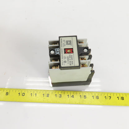 Square D 00122 X030V02 Ser. A Class 8501 AC Control Relay 120V Coil