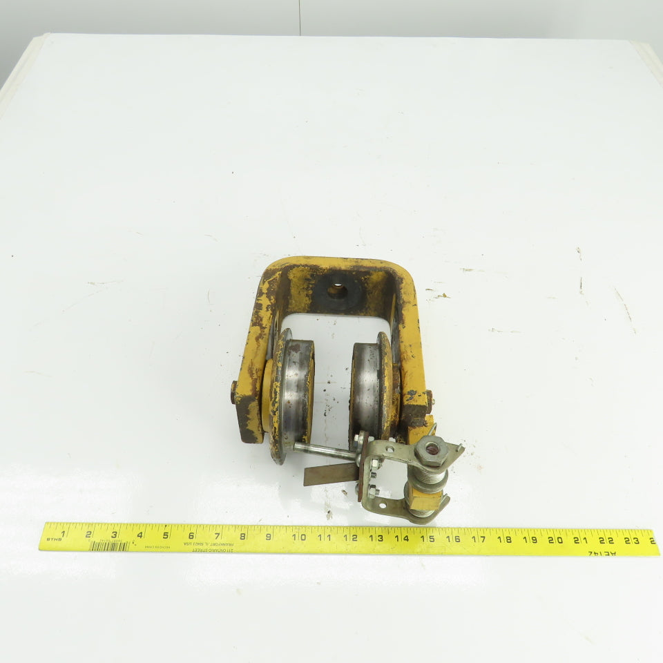 Unmarked Manual Push-Pull Hoist Trolley For 3-1/2" Beam