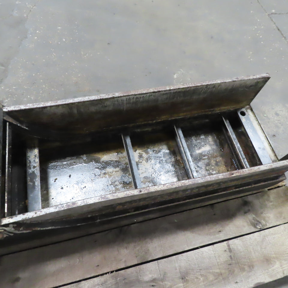 Tubakimoto Mayfran CS-1 Incline Chip Conveyor48" Disc. 78"OAL Parts Or Repair