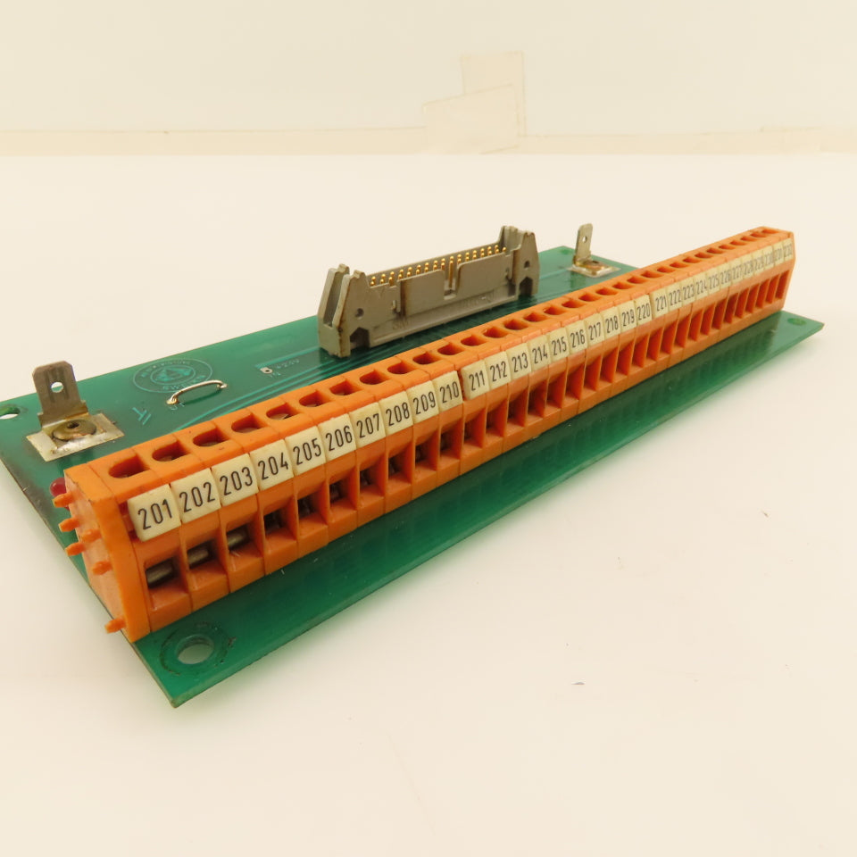 UVA UVAmatic 75263M 32 Position Ribbon Cable Interface W/ Resistors Indicators