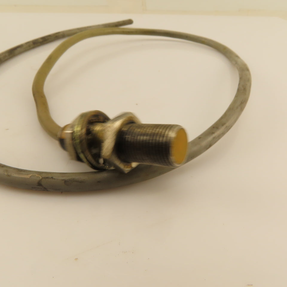 Omron TL-X2F1 10-40VDC Proximity Sensor