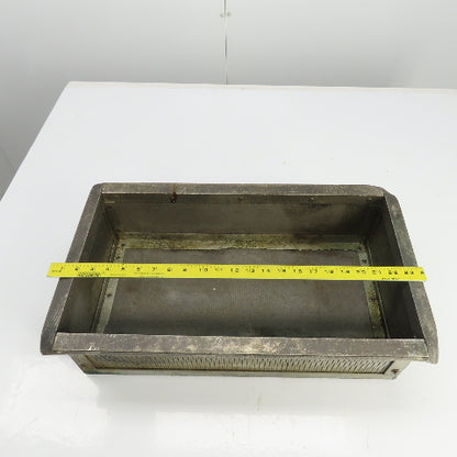 21" L x 11" W x 5-3/4" D Aluminum Strainer