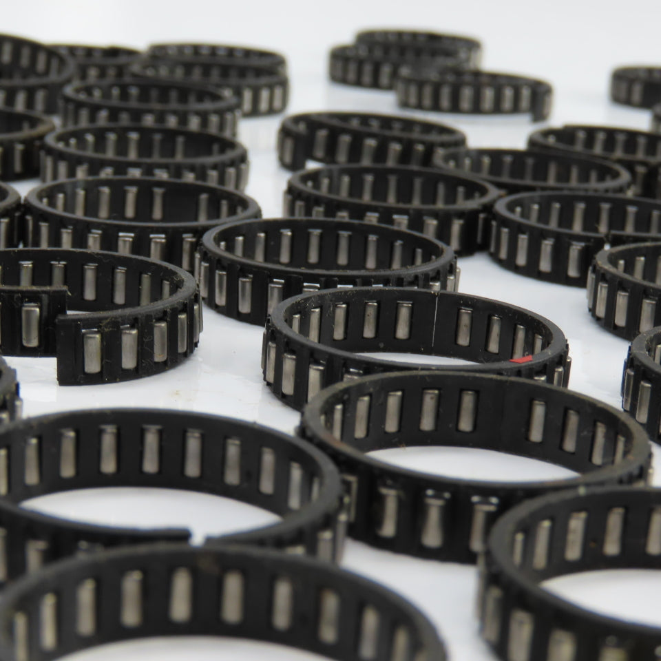 1" ID x 0.250" Width Expanding Plastic Sprag Bearing Lot Of 75