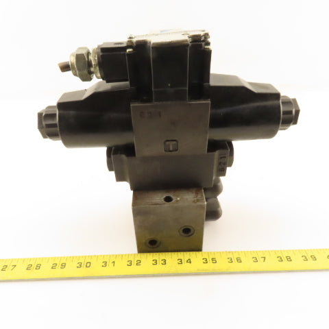 Daikin KS0-G02-4CP-10 Double Solenoid Hydraulic Valve Manifold Check Valve 24V