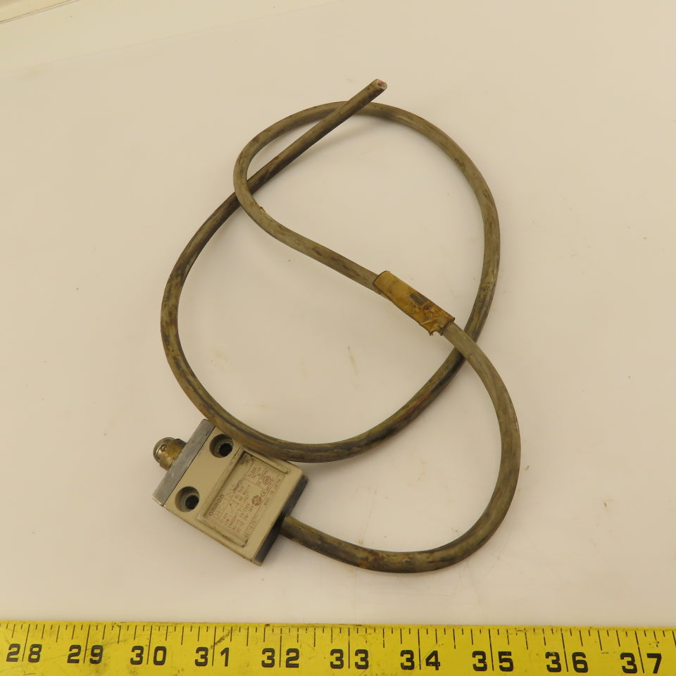 Omron D4C-1202 250V Plunger Roller Limit Switch