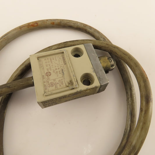Omron D4C-1202 250V Plunger Roller Limit Switch