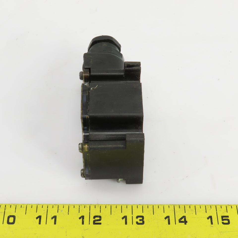 NACHI S-G01-C6S-GRZ-D2-9390A Hydraulic Directional Control Valve 24VDC