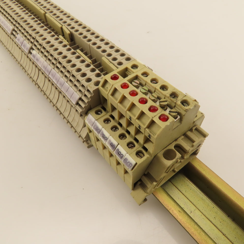 Weidmuller WDU2.5 Din Mount Pass Thru Wire Terminal Block Grounds Lot Of 66