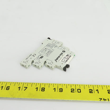 Allen Bradley 700-HLT1U Ser.A Terminal Block W/700-TBR24 Ser.A Relay Lot Of 4