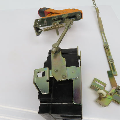 GE TED134060 60A 480V 3 Pole Circuit Breaker Panel Disconnect Operator