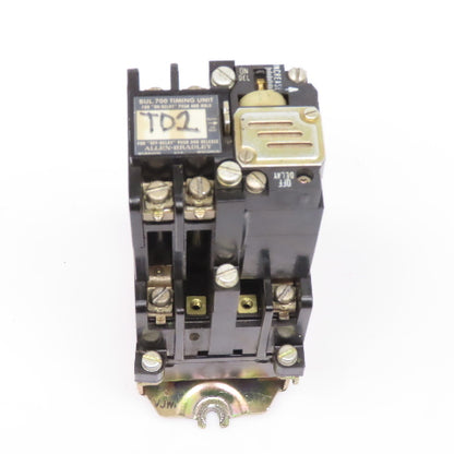 Allen Bradley 700-N400A1 On/Off Delay Timing Relay 300V MAX 120V Coil