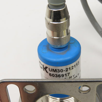 Sick UM30-212113 Ultra Sonic Distance Sensor 1030VDC W/ Cable And Mount